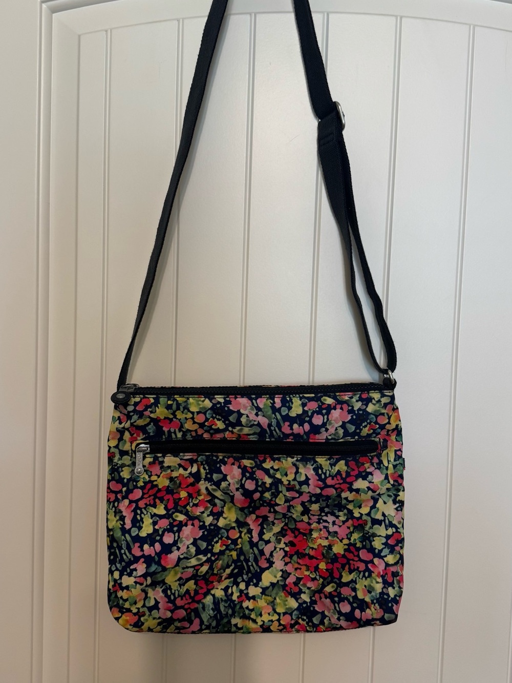 Kipling Alvar Crossbody Bag in Sweet Bouquet Adjustable strap Multi Pockets EUC - Picture 10 of 11